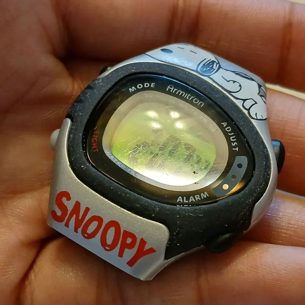VTG 1990s Armitron All-Sport Snoopy Peanuts Digital LCD Watch 35mm M298 900/250
